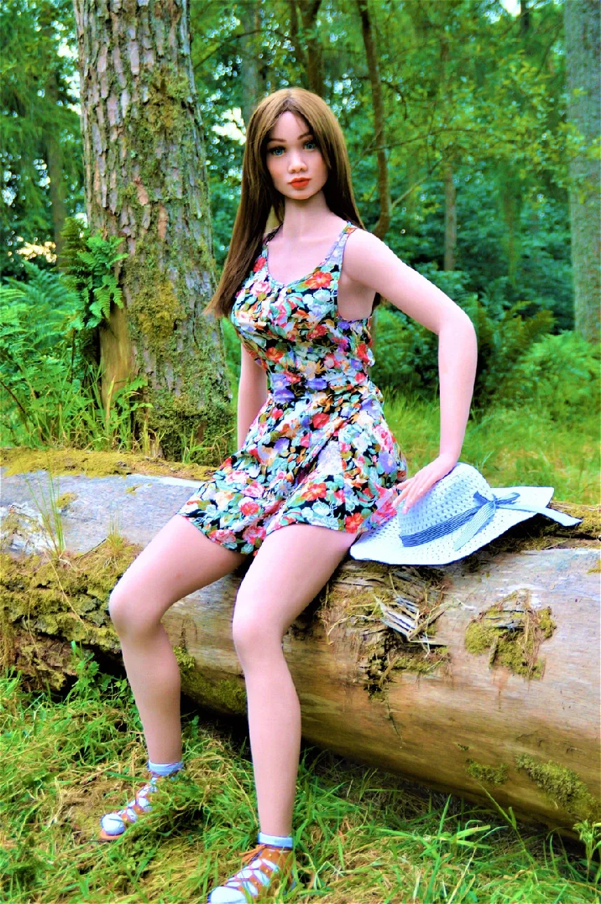 Real Sex Doll Brunette Deena 5ft 6' (168 cm)/ C-Cup - Irontech Doll view 2