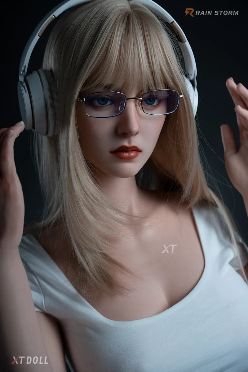 Realistic Sex Doll Blonde June 5ft 4' (163 cm)/ F-Cup - XTDoll view 4