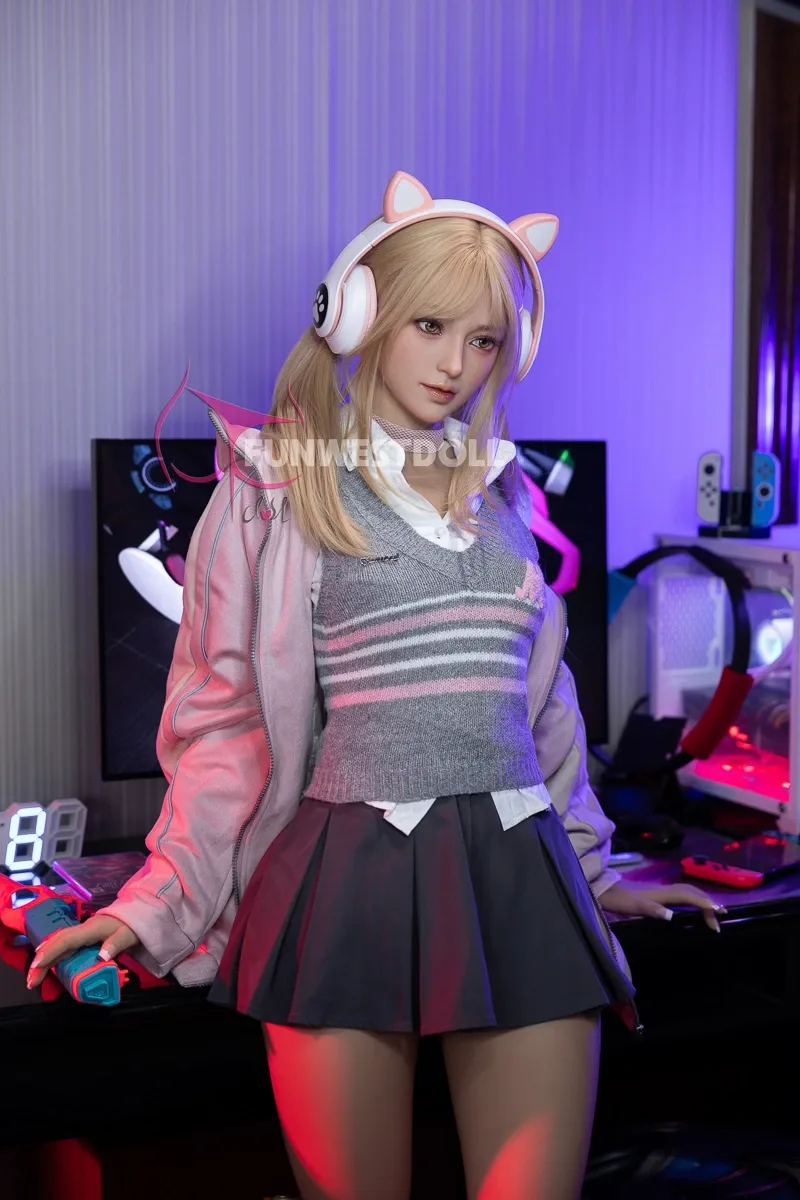 Realistic Sex Doll Cute Charlotte 5ft 2' (159 cm)/ A-Cup - FunWestDoll view 4