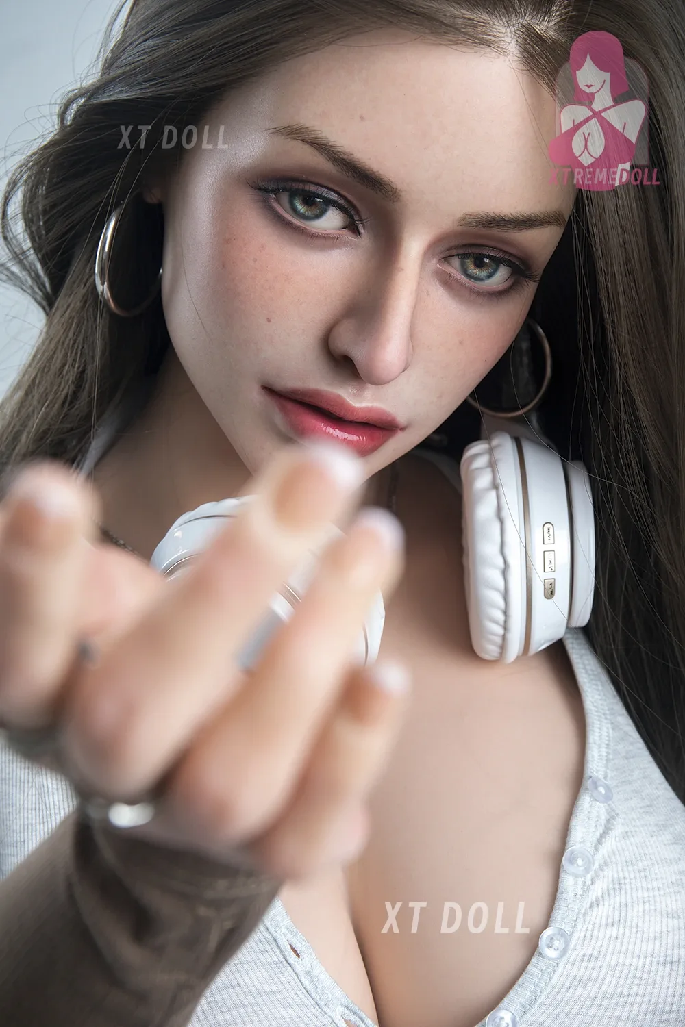 Love doll Brunette Lina 5ft 4' (162 cm)/ G-Cup - XTDoll view 1