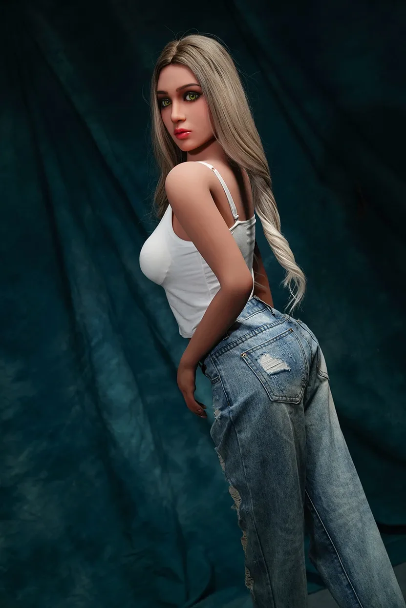 Sex Doll Athletic Alesha 5ft 2' (158 cm)/ D-Cup - Dolls Castle view 3