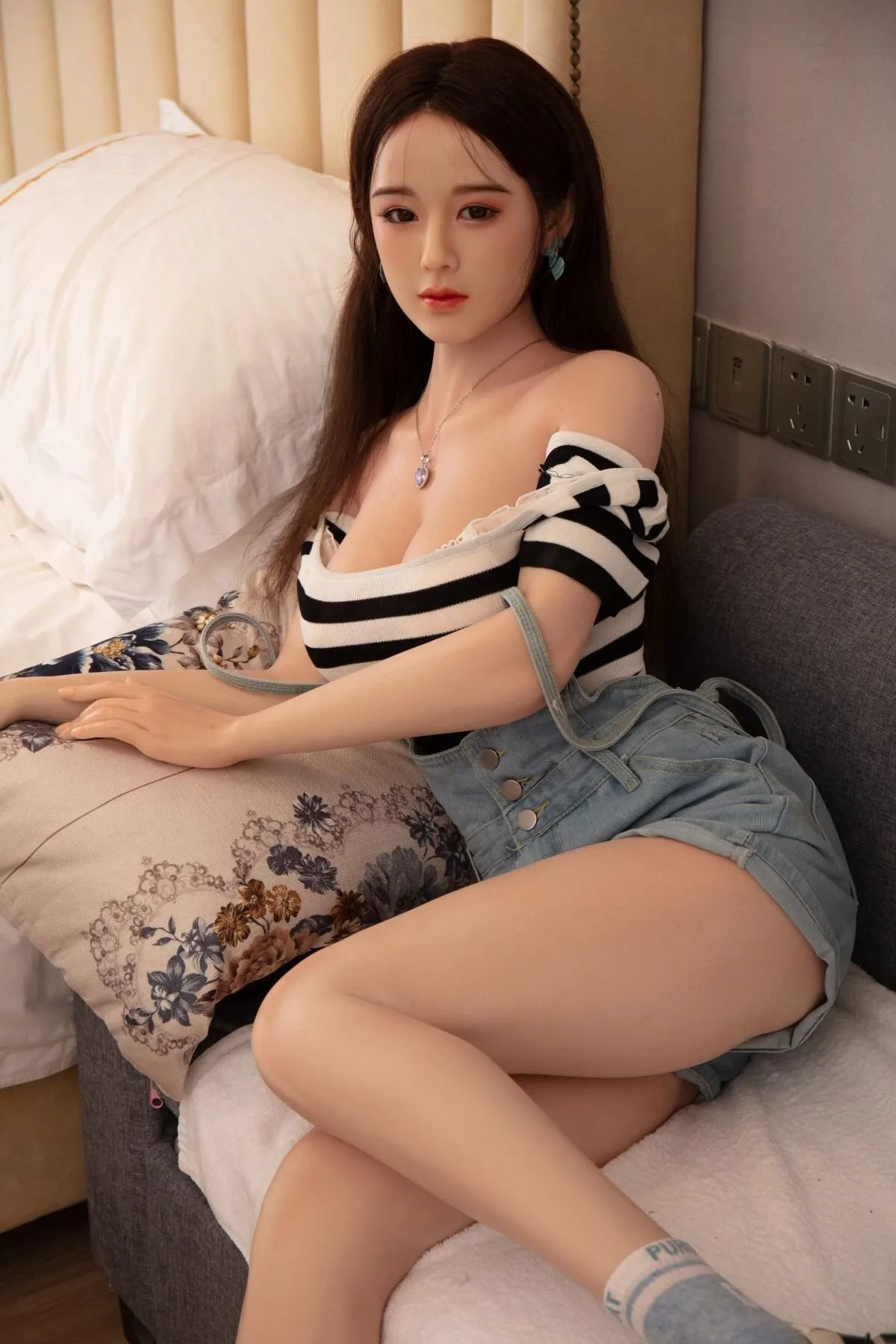 Realistic Sex Doll Asian Girl Twilla 5ft 6' (170 cm) - JXDOLL view 4