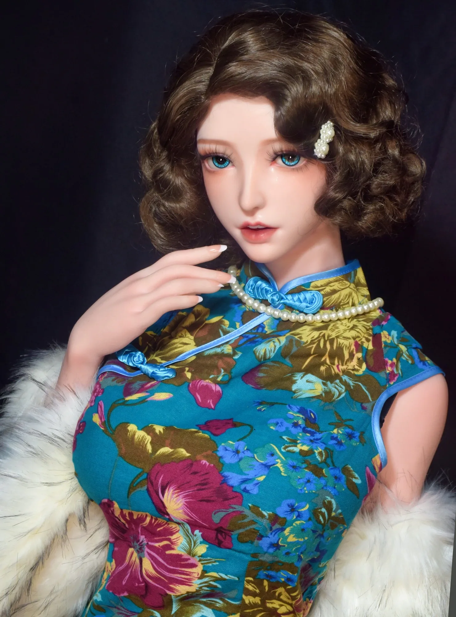 Silicone Doll Brunette Miuka 4ft 11' (150 cm) - Elsa Babe view 1