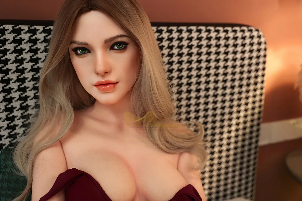 Realistic Sex Doll Seductive Leyla 5ft 4' (163 cm)/ C-Cup - Irontech Doll view 4